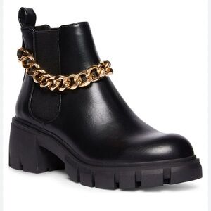 Madden Girl Women's Honey-C Chain Detail Chelsea Boot